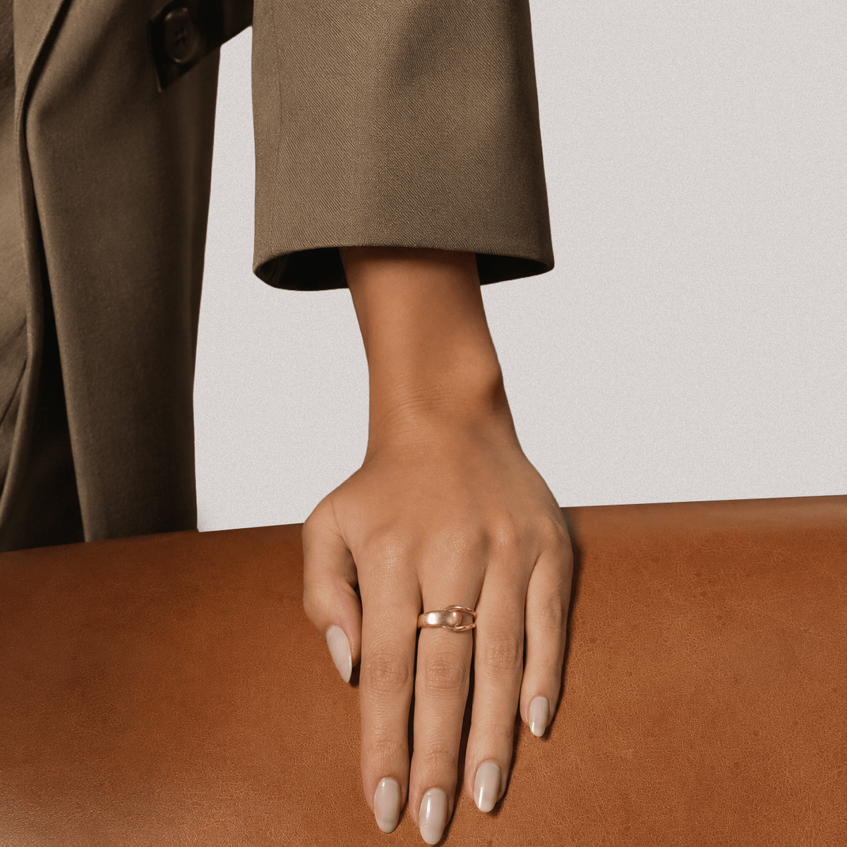 Intertwined Fate Ring