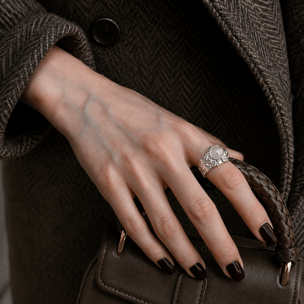Iced Myth Ring - silver