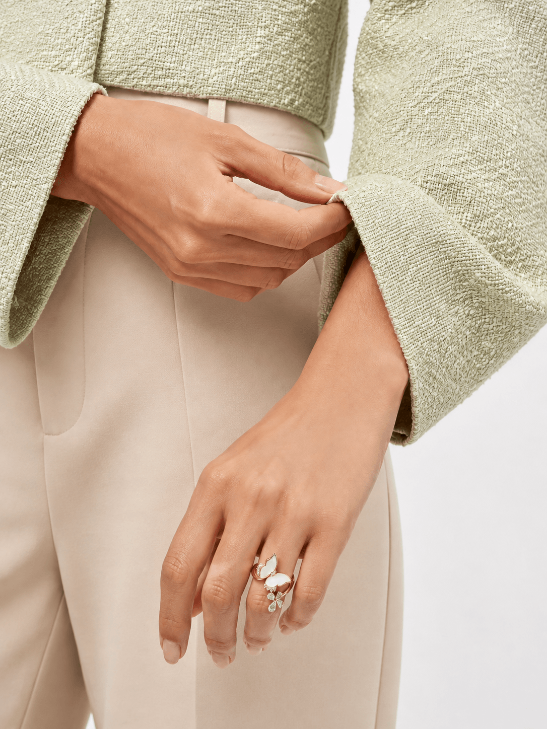 Mother of Pearl Butterfly Zircon Flower Open Ring
